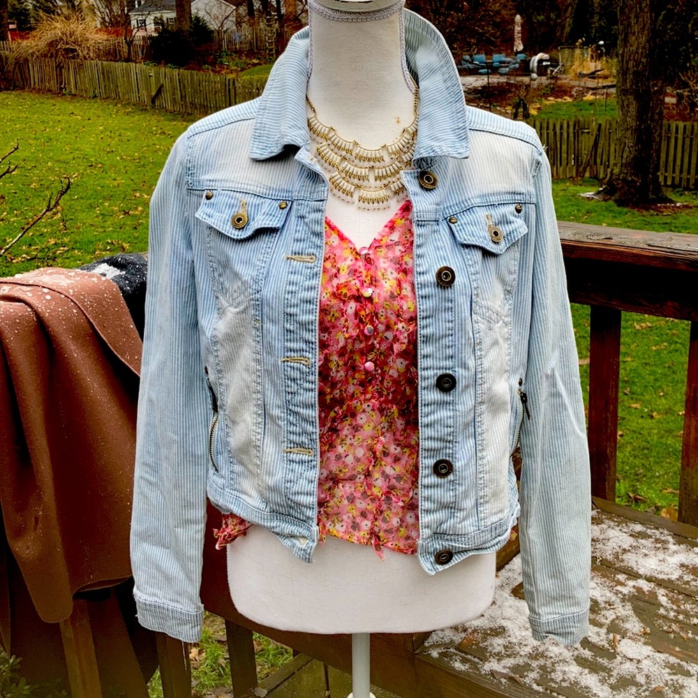Jou Jou Stripped Zip Pocket Denim Jacket Size S